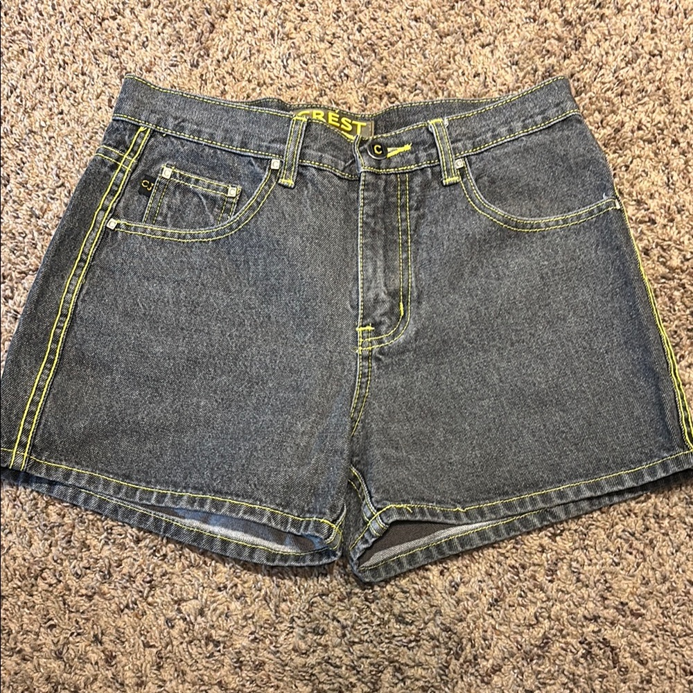 Crest Gray Jean Shorts High-Waisted Cuffed Hem size 5/6